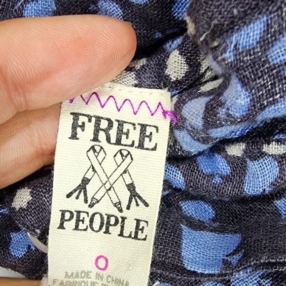 Free People Blue Linen Blend Pintuck Ruffle Button Front Spade Tank Top 0 - Picture 3 of 6